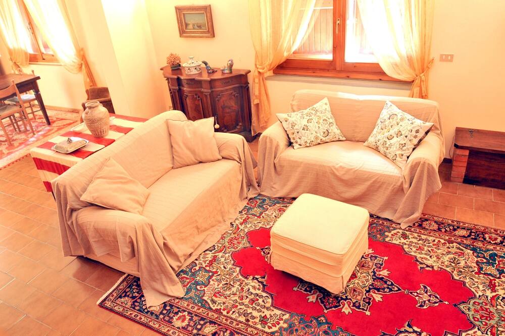 Photo of Livingroom in Gattaia