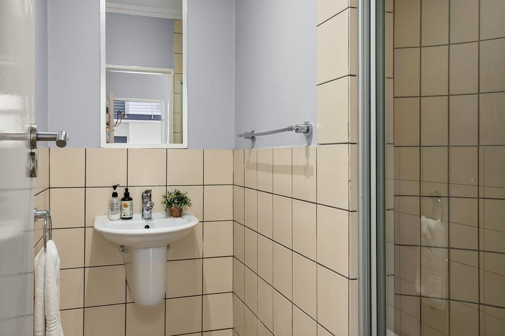 Photo of Bathroom in Greater Johannesburg Metropolitan Area