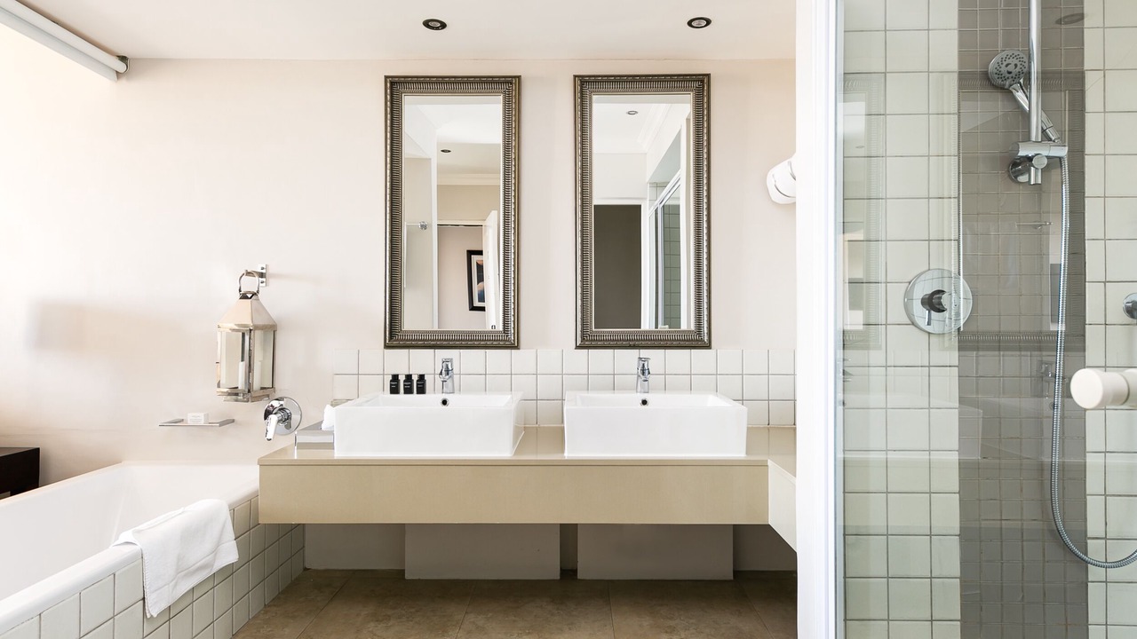 Photo of Bathroom in Hermanus City-Centre