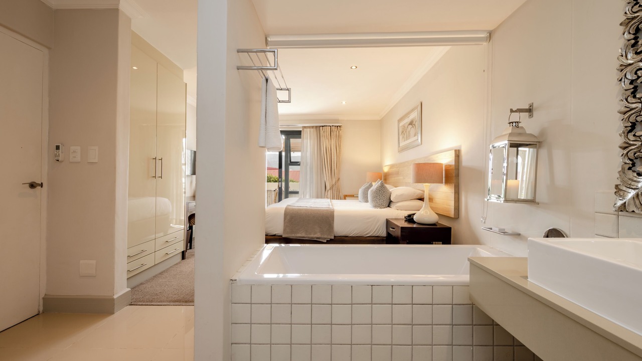 Photo of Bathroom in Hermanus City-Centre