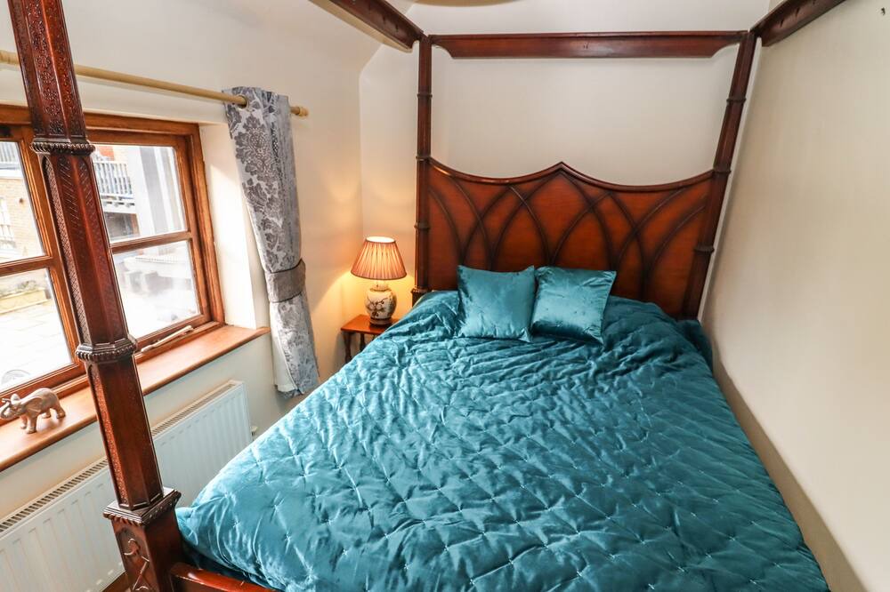 Photo of Bedroom in Ardens Grafton