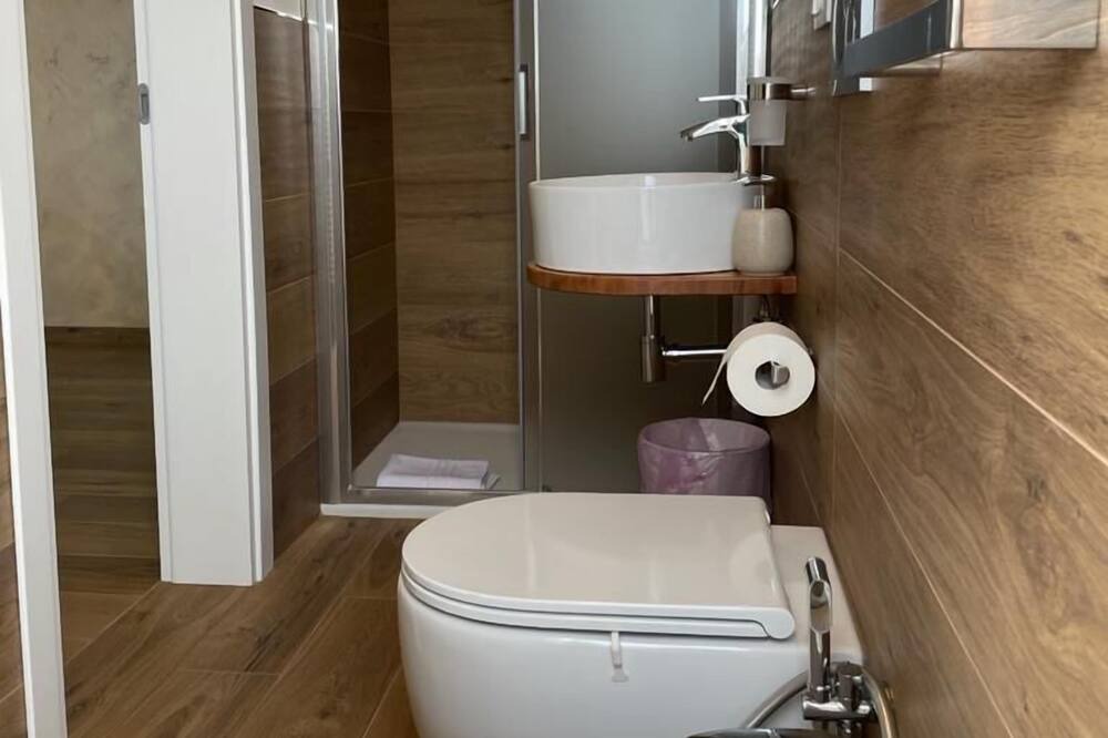 Photo of Bathroom in Funo