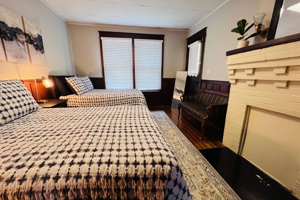 Photo of Bedroom in Jonesville