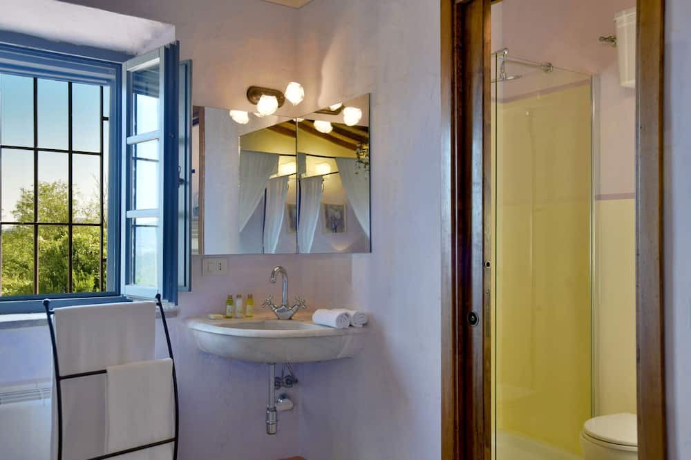 Photo of Bathroom in Guardistallo