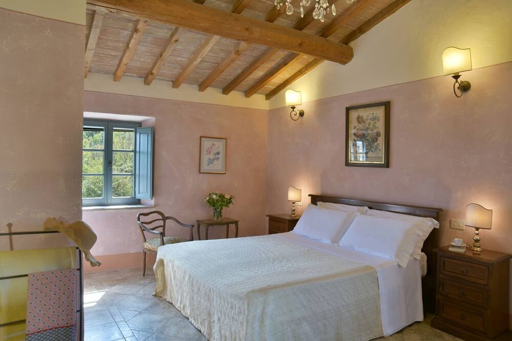 Photo of Bedroom in Guardistallo