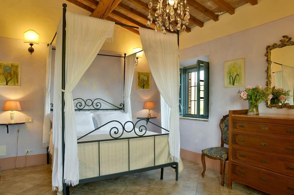 Photo of Bedroom in Guardistallo