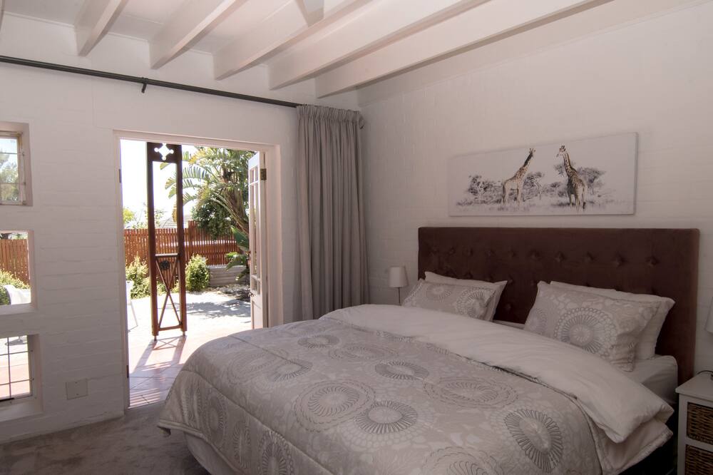 Photo of Bedroom in Muizenberg