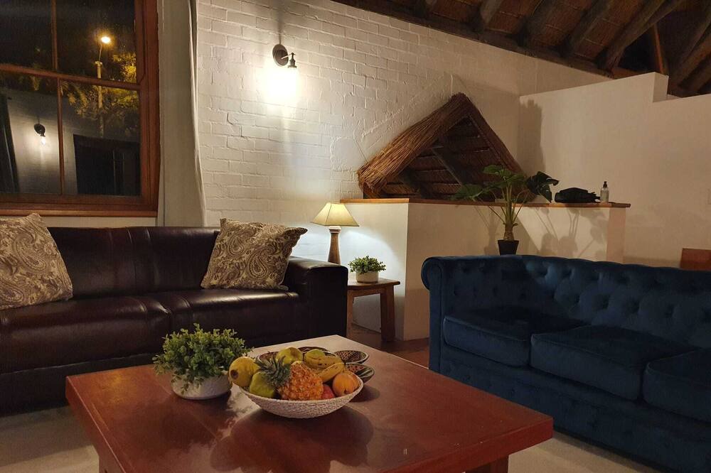 Photo of Livingroom in Muizenberg