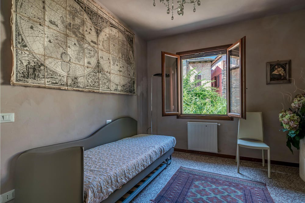 Photo of Bedroom in Castell'Arquato