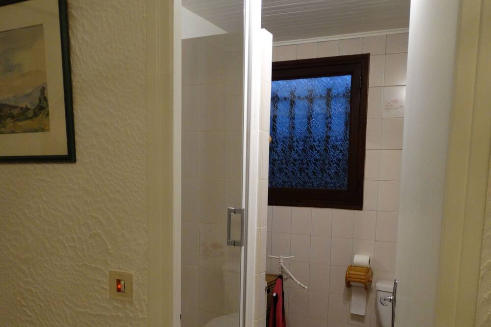 Photo of Bathroom in Outrechaise