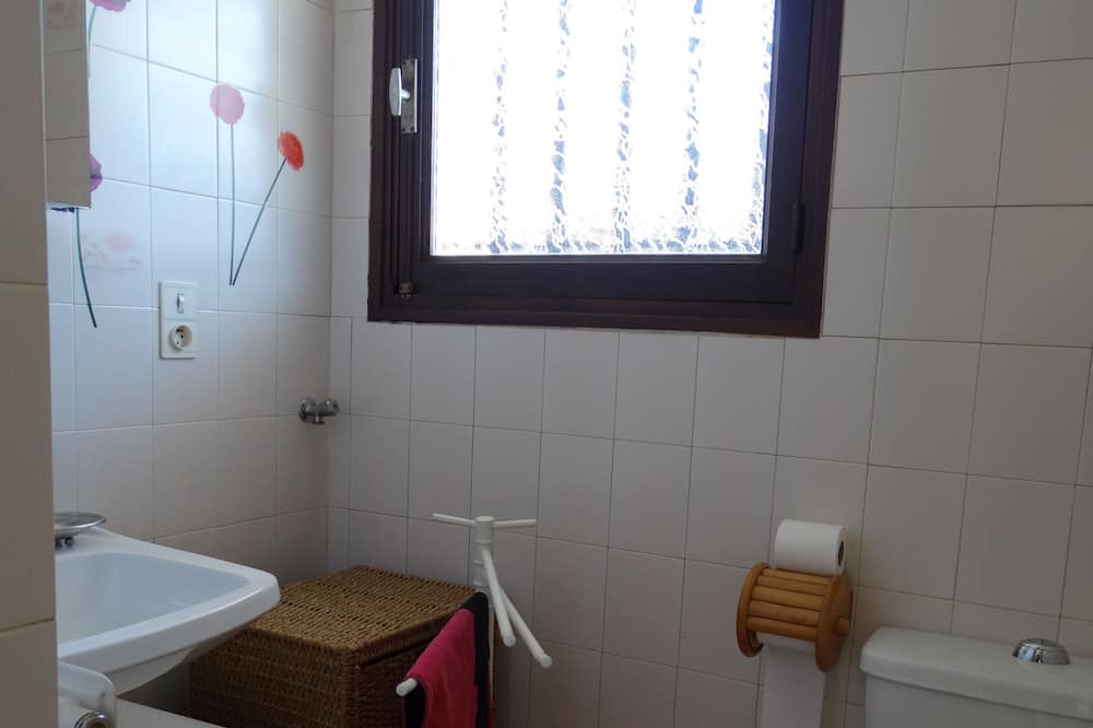 Photo of Bathroom in Outrechaise
