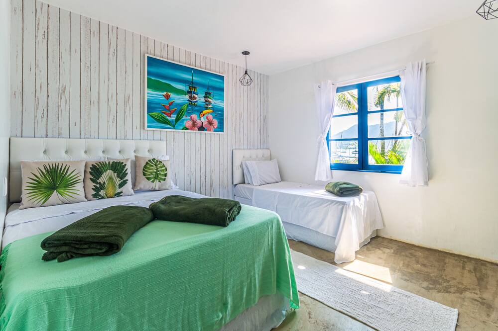 Photo of Bedroom in Marinas