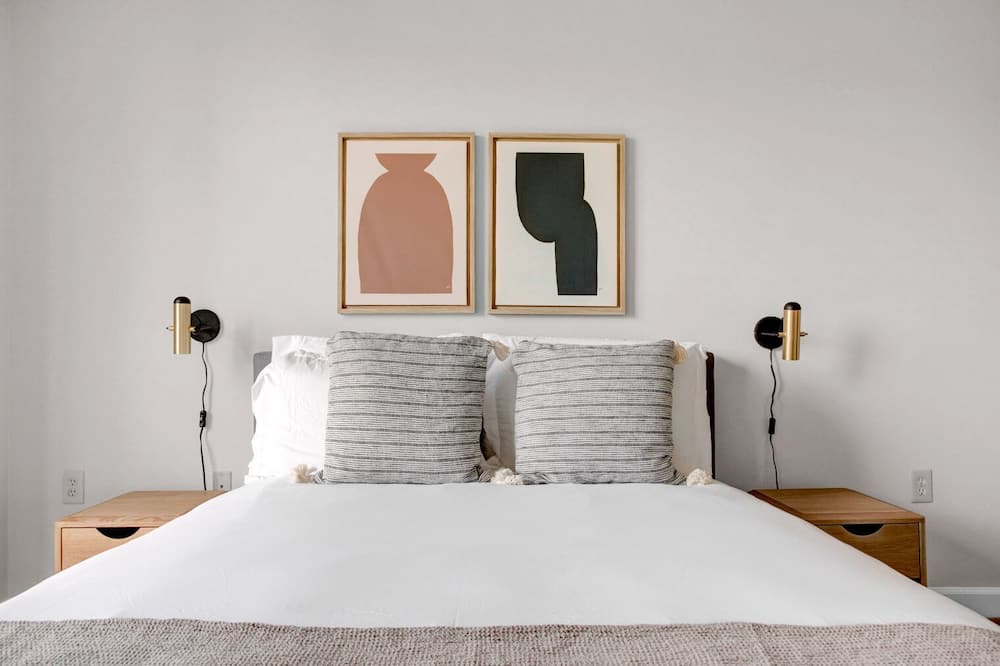 Photo of Bedroom in Connecticut Ave - K Street
