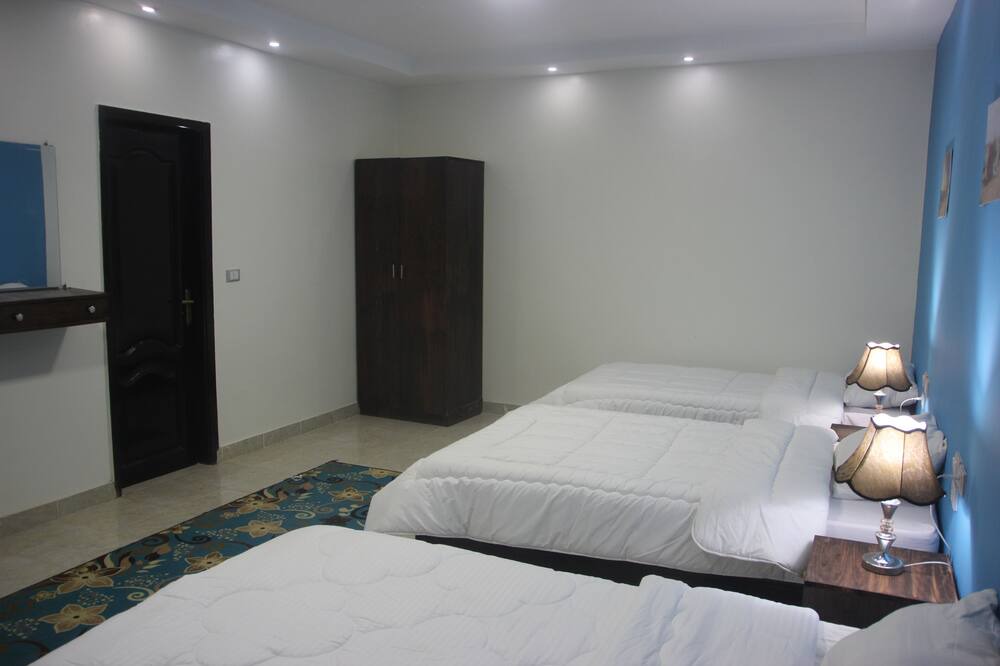 Photo of Bedroom in Kafrat al Jabal