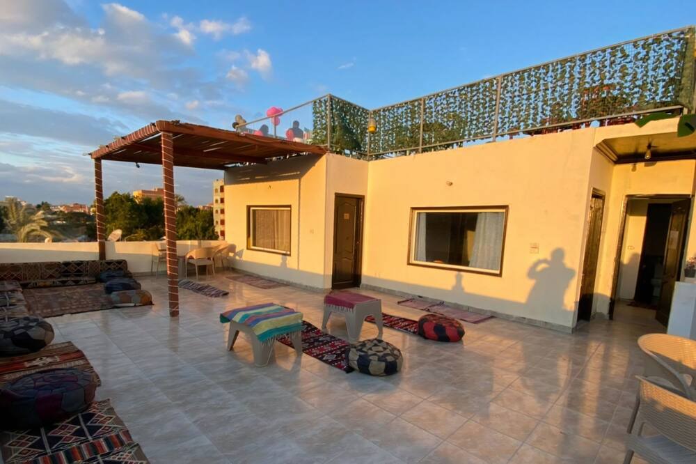 Photo of Patio Balcony in Kafrat al Jabal