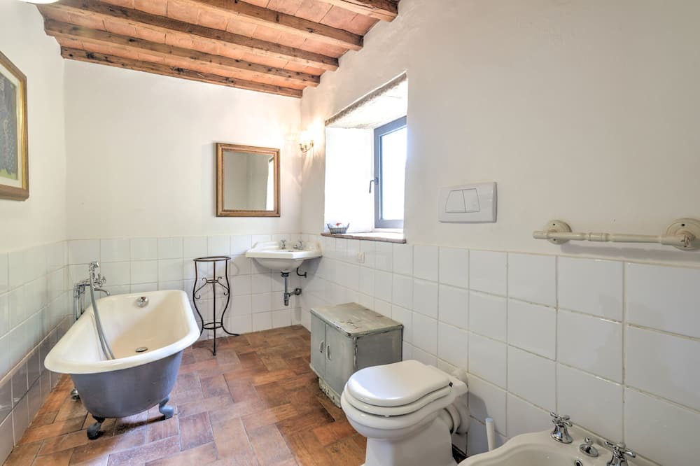 Photo of Bathroom in San Godenzo