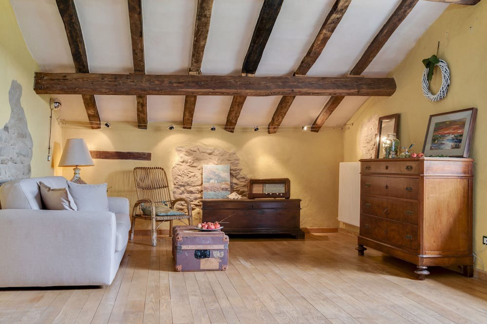 Photo of Livingroom in Rocca Malatina