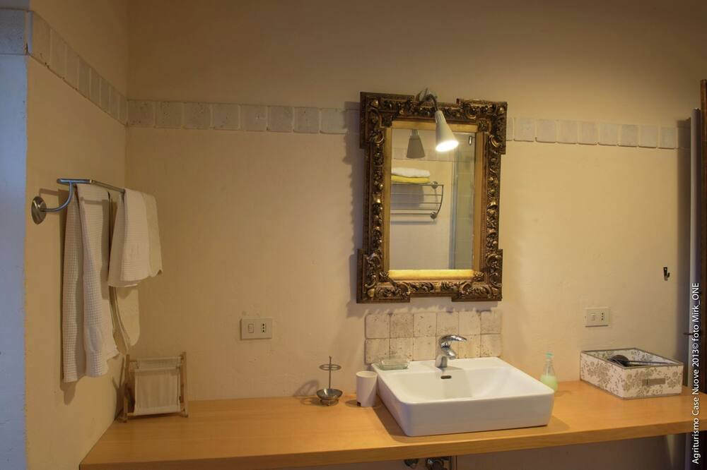 Photo of Bathroom in Modigliana