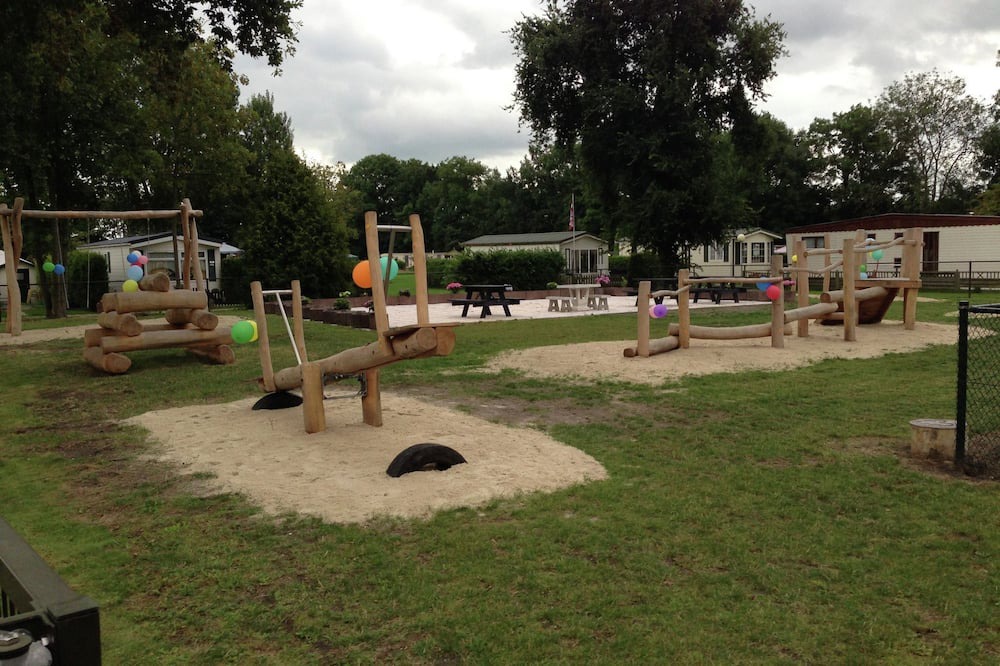 Photo of Others in Hensbroek