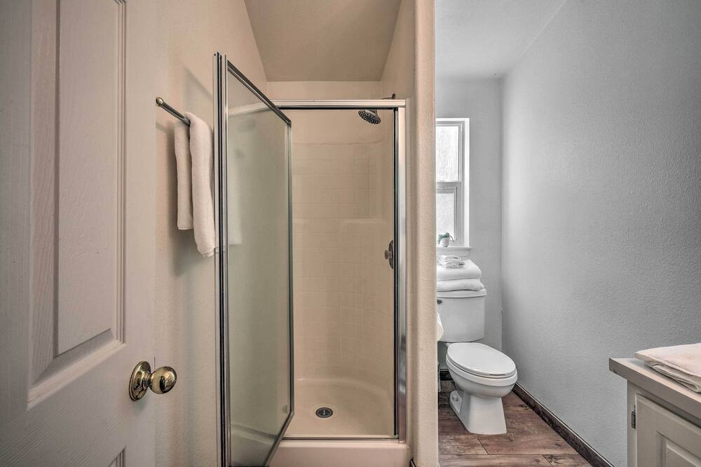 Photo of Bathroom in Ventura County