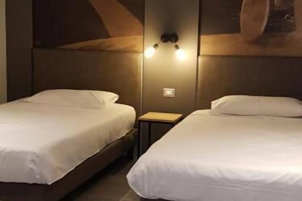 Photo of Bedroom in Fiorenzuola d'Arda