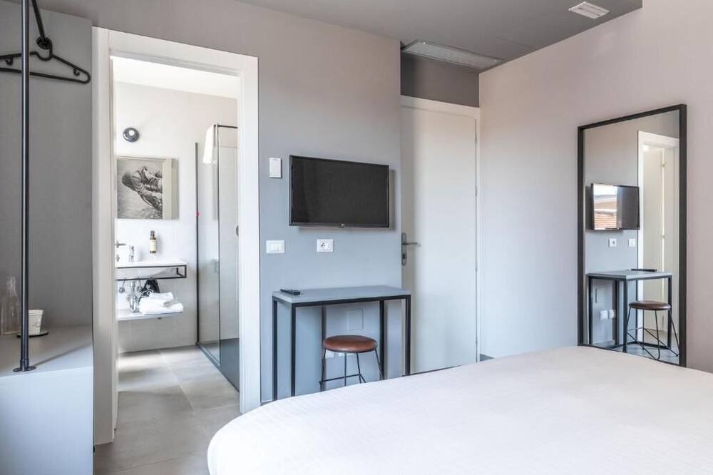 Photo of Bedroom in Fiorenzuola d'Arda