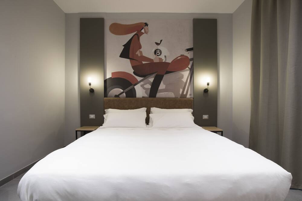 Photo of Bedroom in Fiorenzuola d'Arda