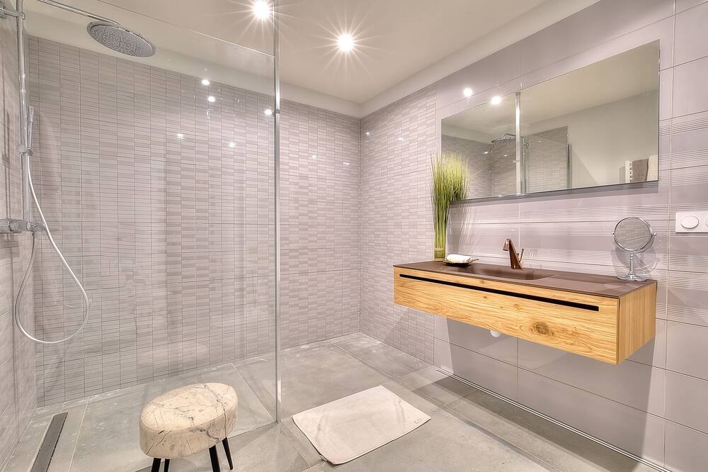 Photo of Bathroom in Saint-Jeannet