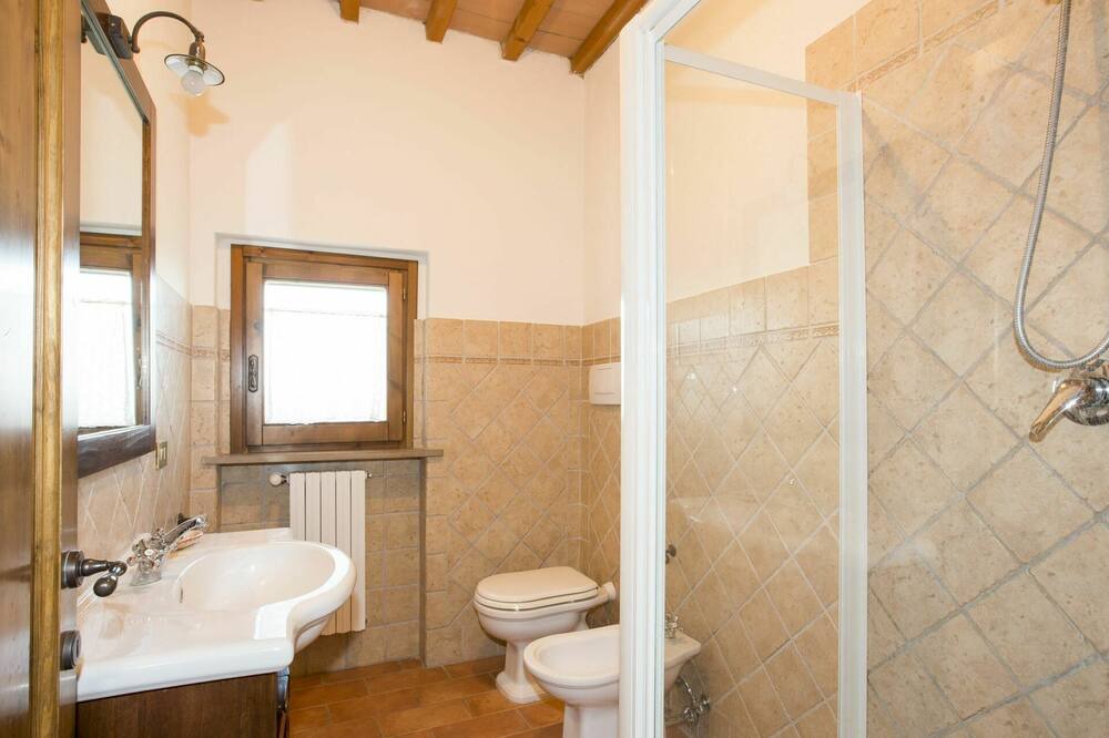 Photo of Bathroom in Sughera