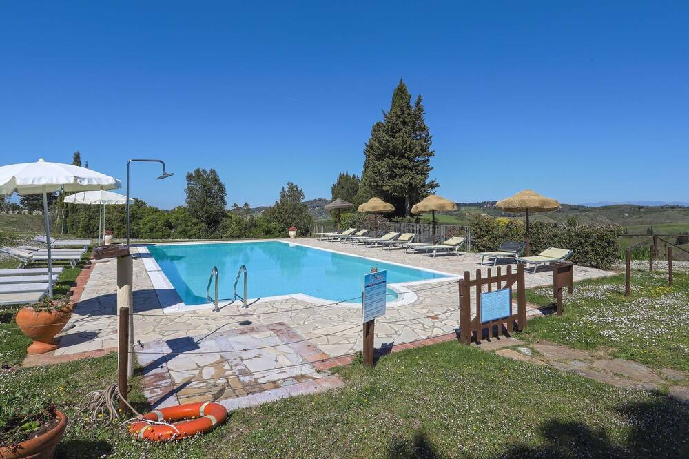 Photo of Outdoor in Sughera