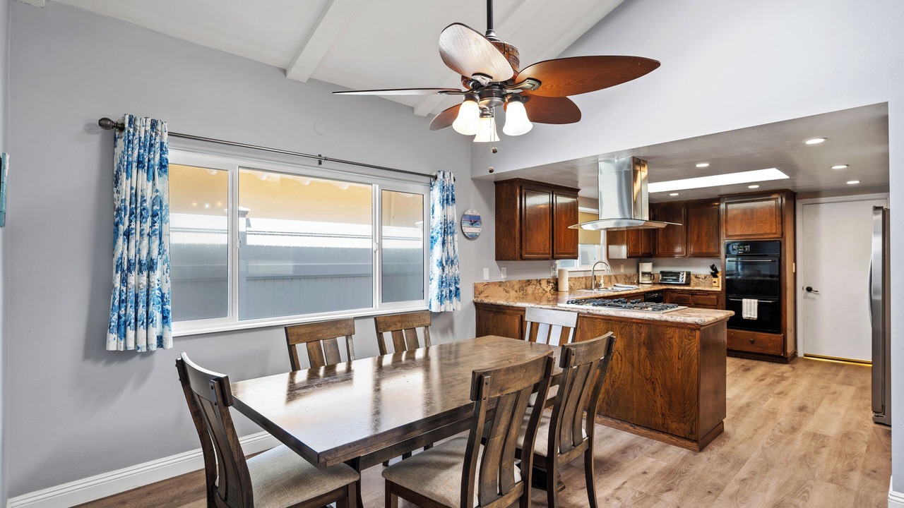Photo of Kitchen in Oxnard Shores