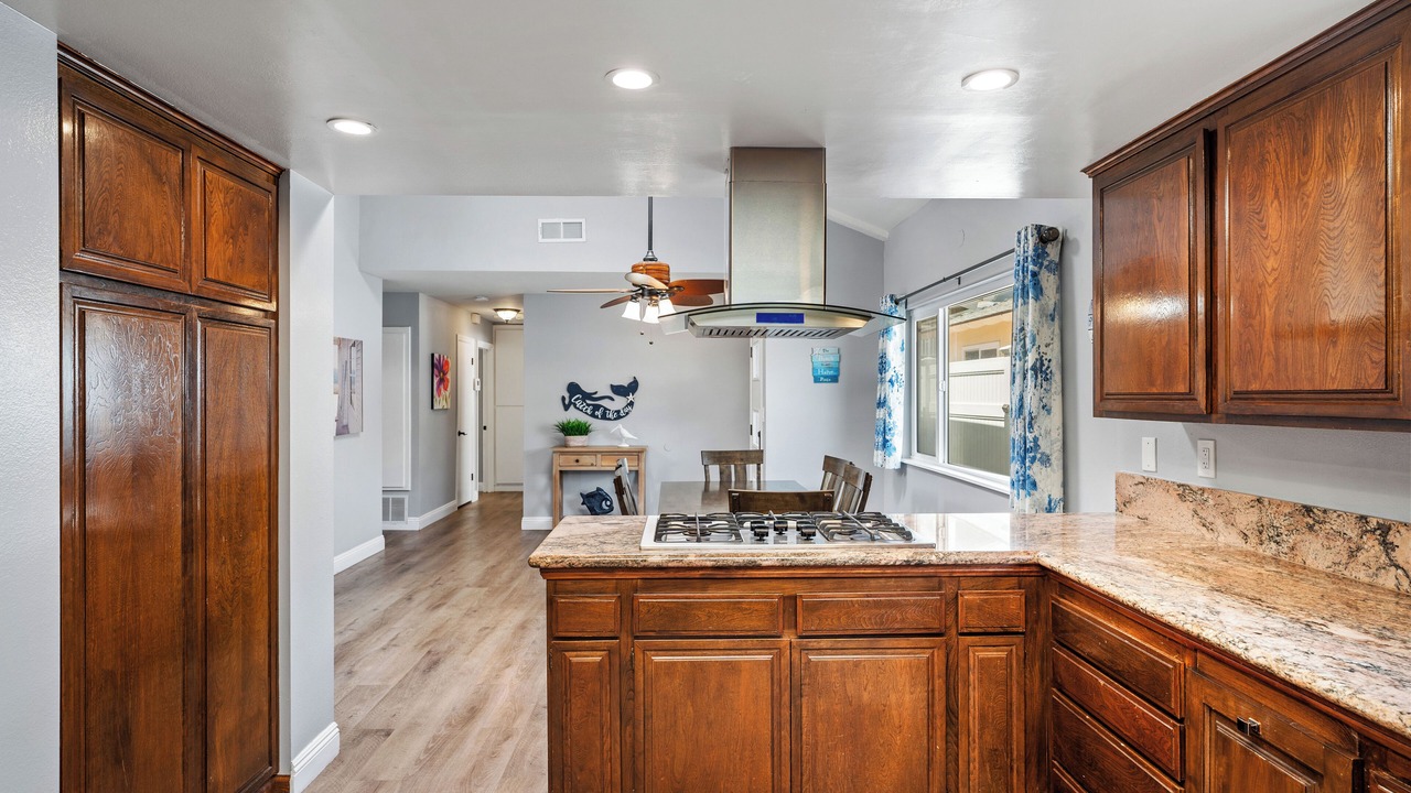 Photo of Kitchen in Oxnard Shores