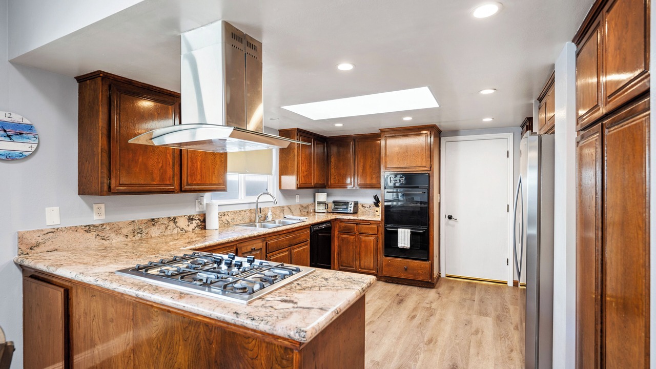 Photo of Kitchen in Oxnard Shores