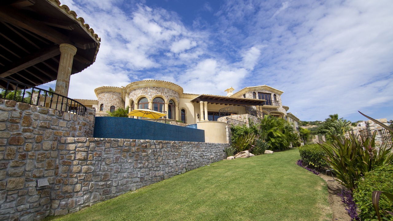 Photo of Outdoor in Buzzards