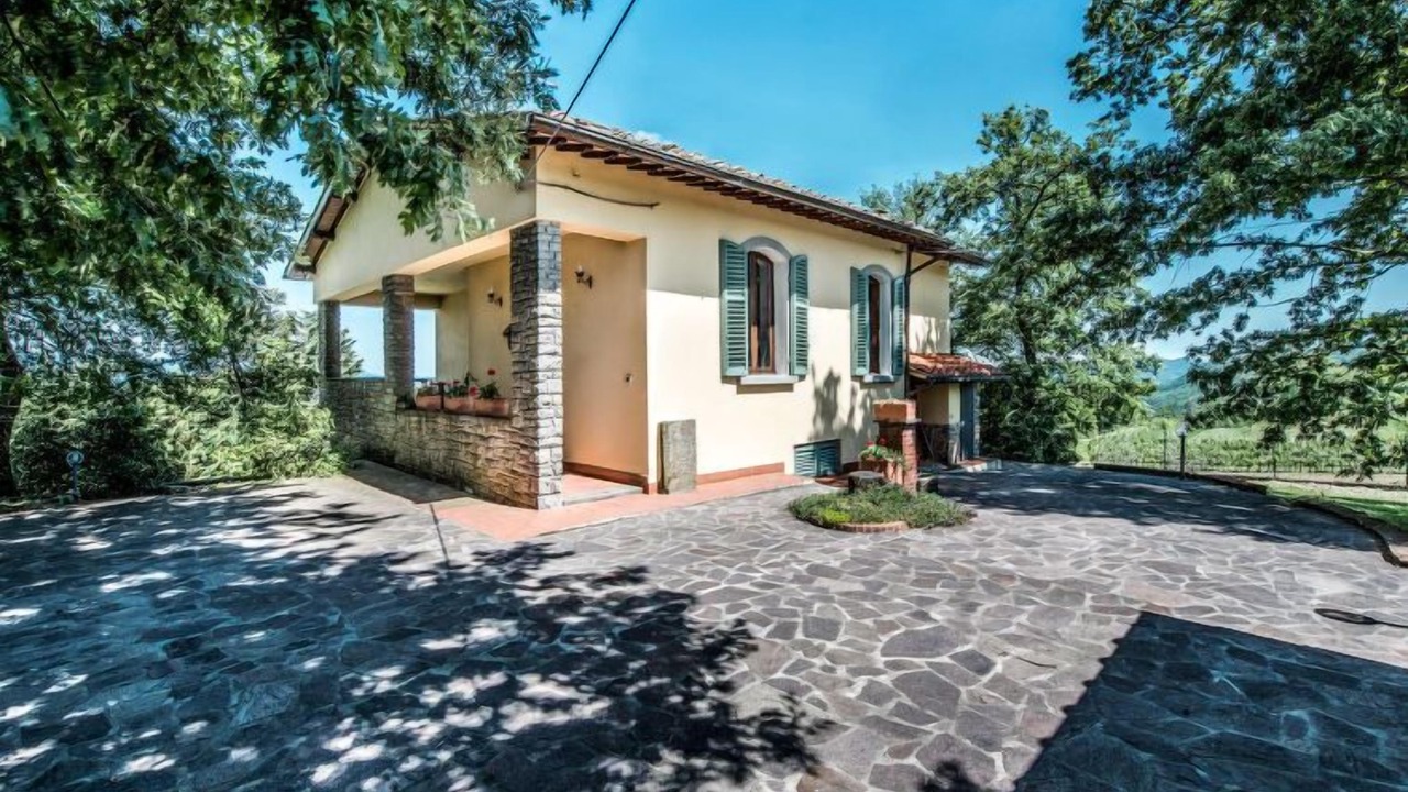 Photo of Outdoor in Neri