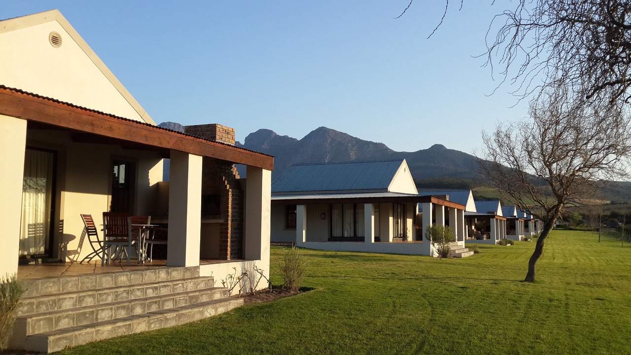 Photo of Buildings in Simondium