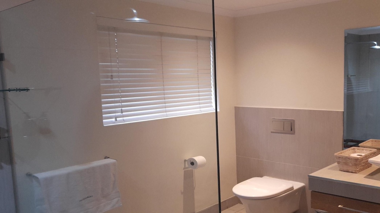 Photo of Bathroom in Simondium