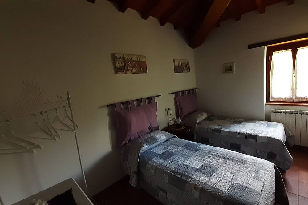 Photo of Bedroom in Porrena