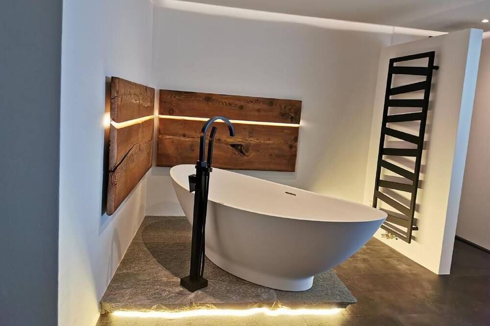 Photo of Bathroom in Poschiavo