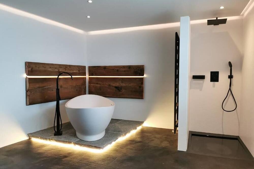 Photo of Bathroom in Poschiavo