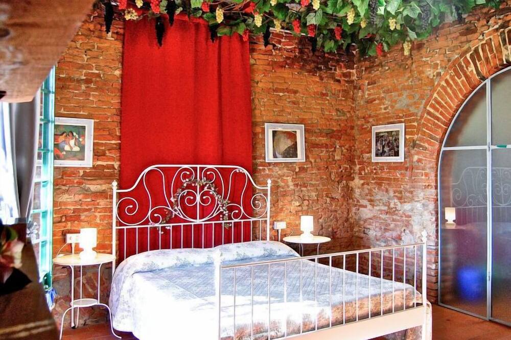 Photo of Bedroom in Montecalvoli