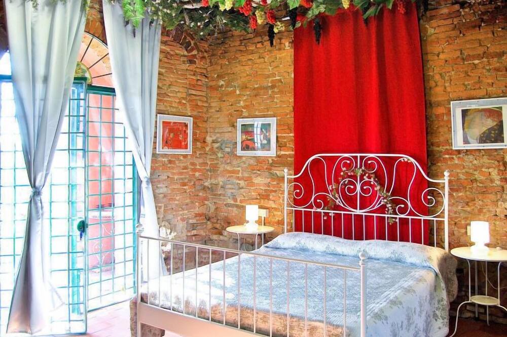 Photo of Bedroom in Montecalvoli