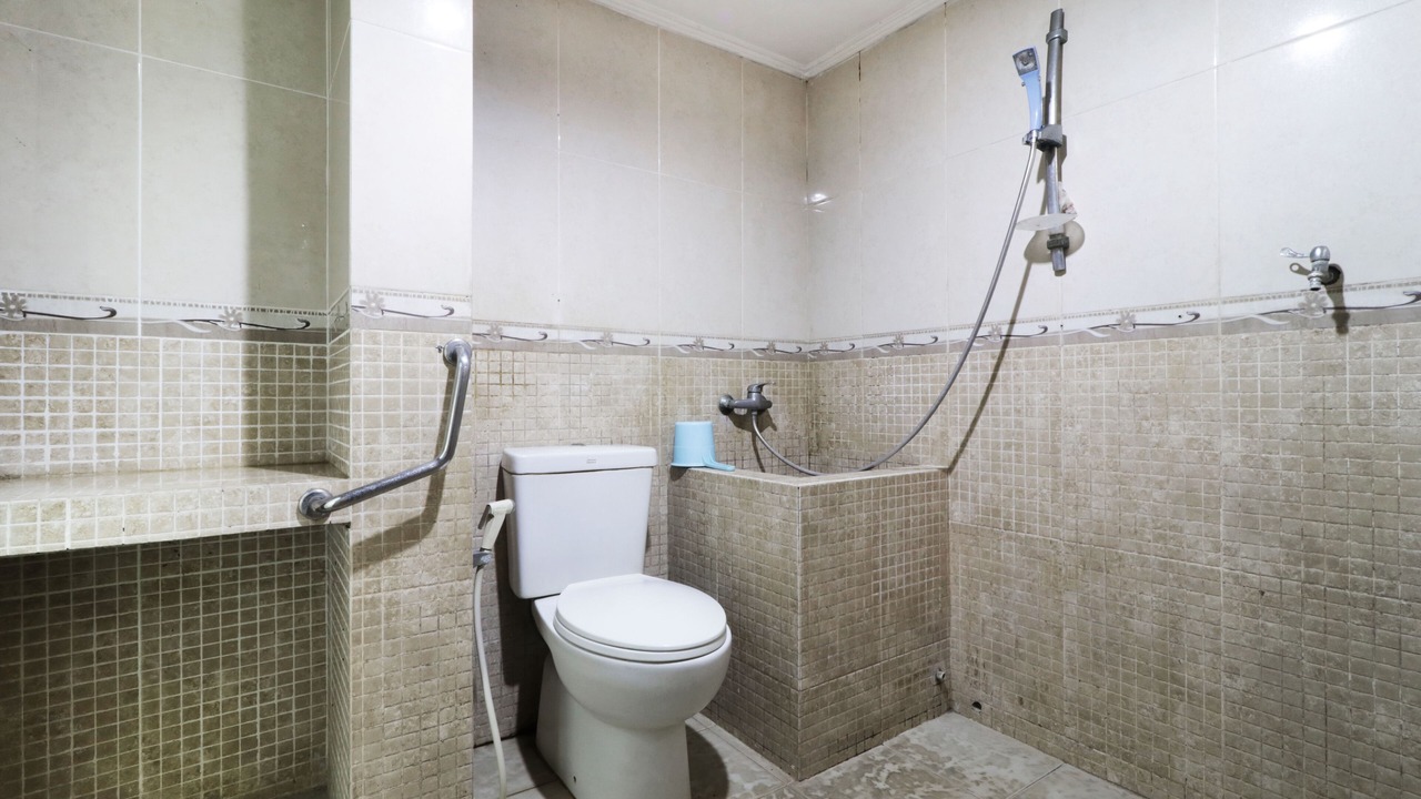 Photo of Bathroom in Palmerah