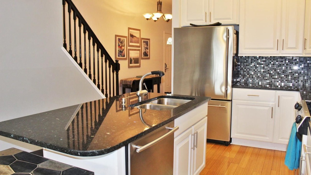 Photo of Kitchen in Waters Edge