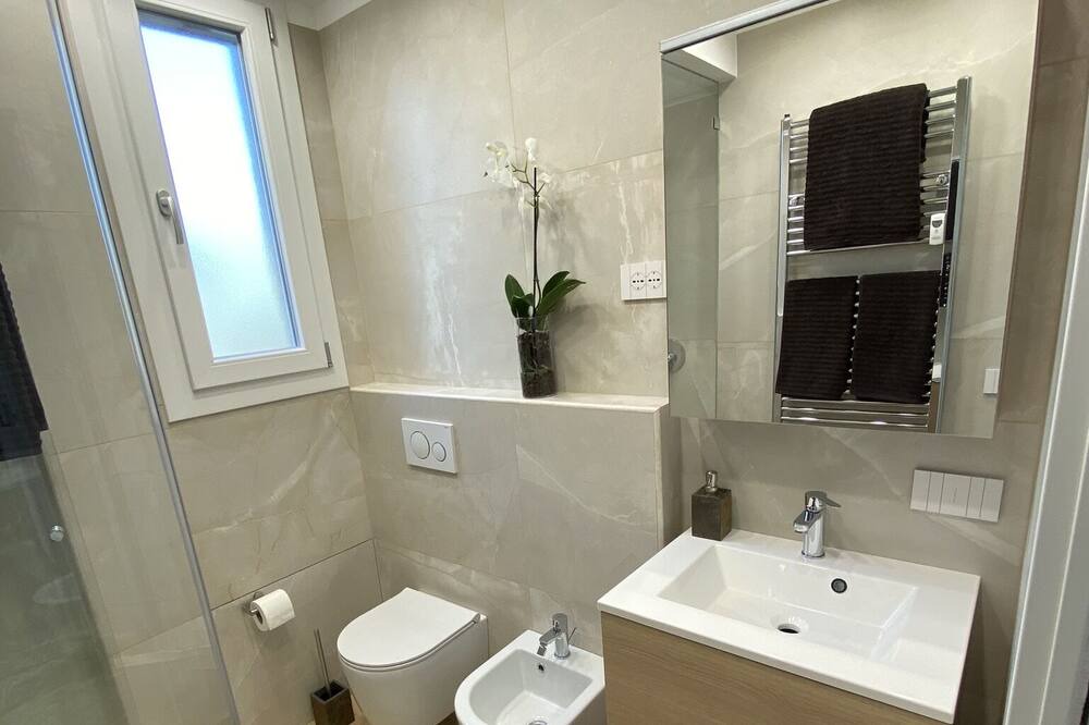 Photo of Bathroom in Buon Pastore-Sant'Agnese-San Damaso