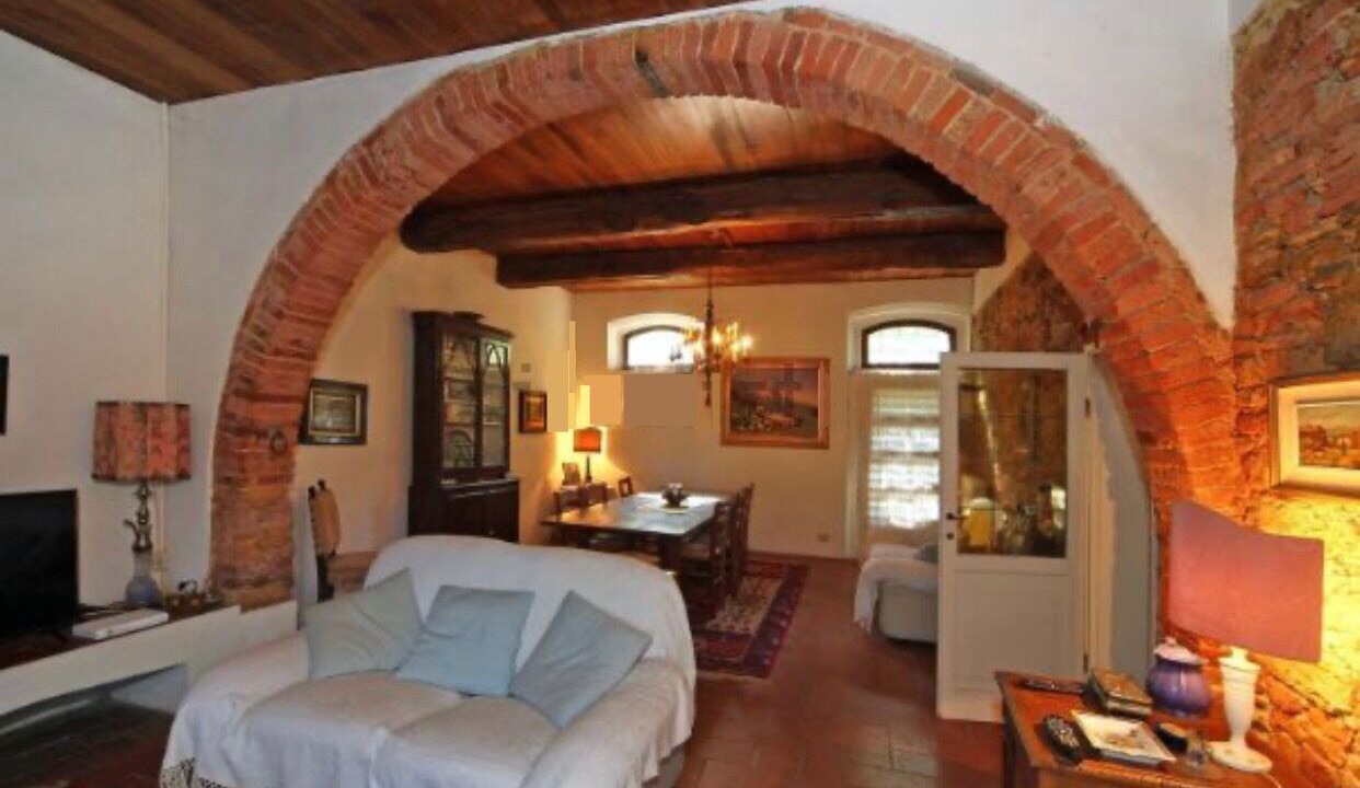 Photo of Livingroom in Lari