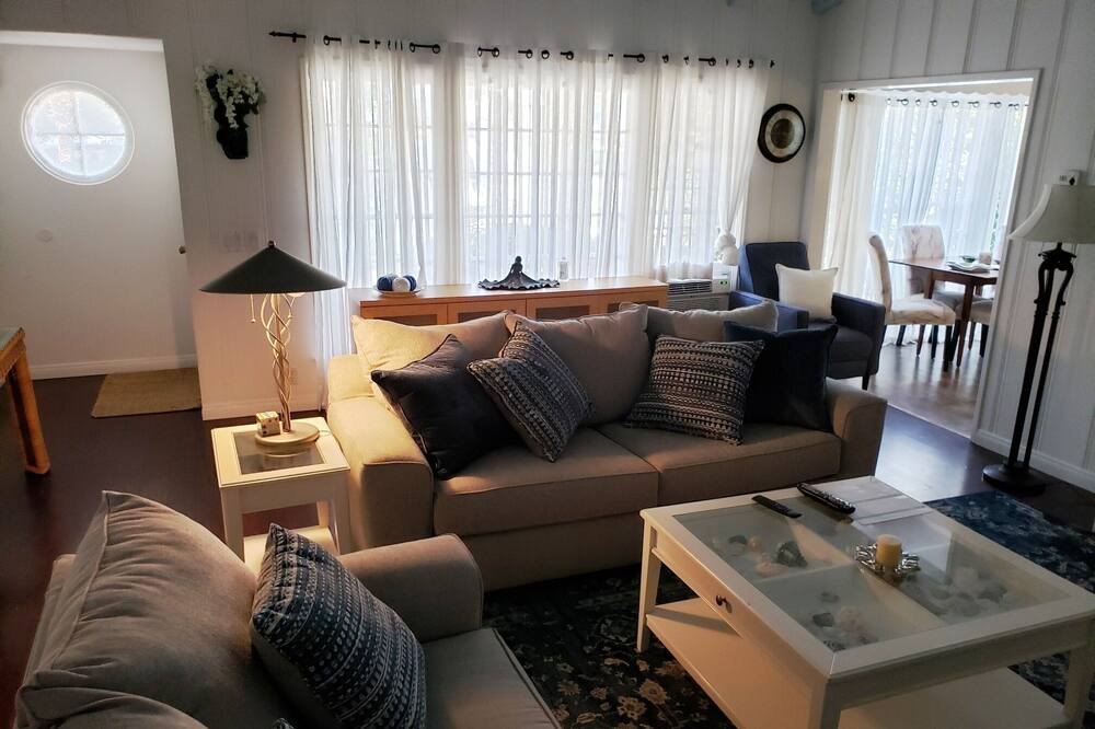 Photo of Livingroom in Laguna Beach