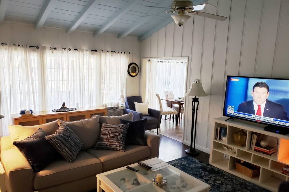 Photo of Livingroom in Laguna Beach