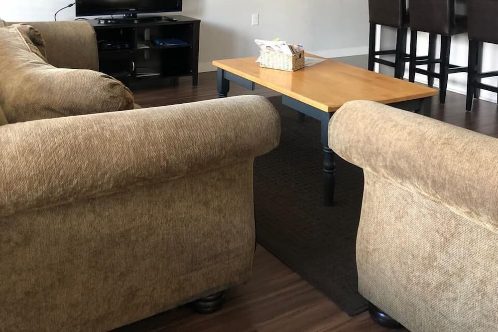 Photo of Livingroom in Lower Lonsdale