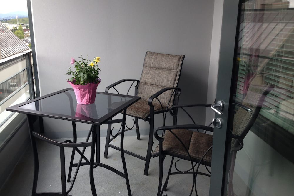 Photo of Patio Balcony in Lower Lonsdale